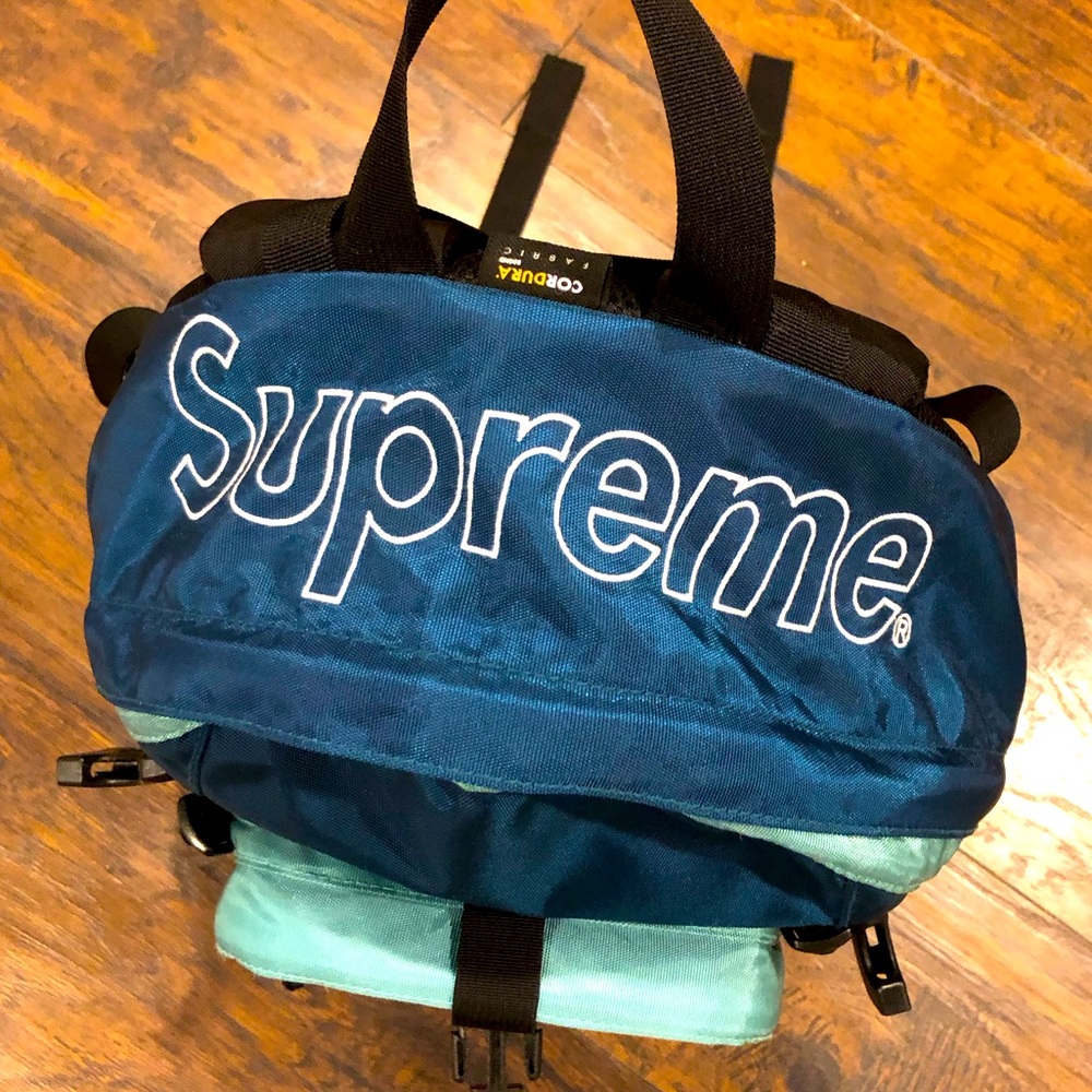 Men’s SUPREME Teal Backpack 🎒